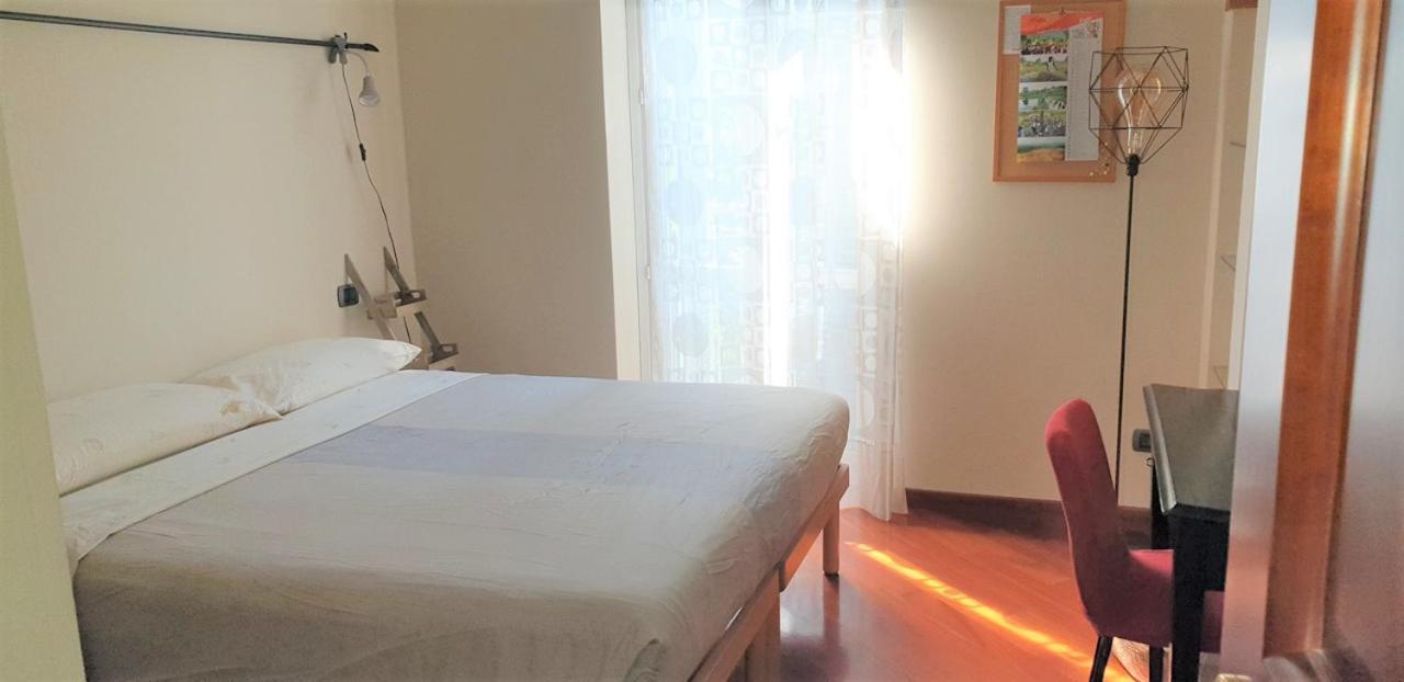 Meta Italy Sui Navigli Apartamento Milán Exterior foto